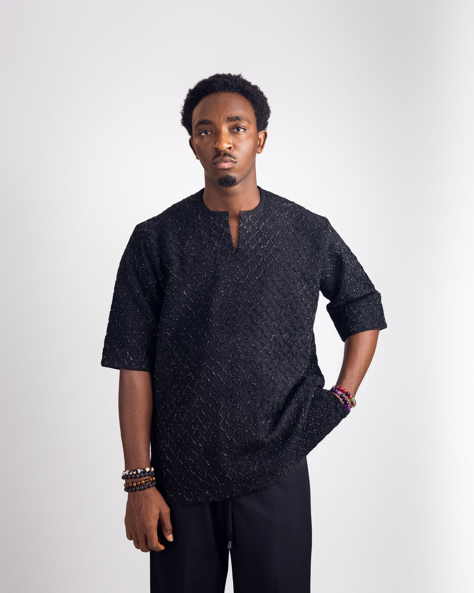 THE GLITTERY BLACK EASY WEAR